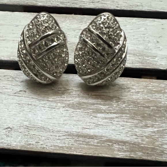 VINTAGE CHRISTIAN DIOR Silver Earrings Pave Crystal Rhinestones Clip On Retro - Picture 1 of 8
